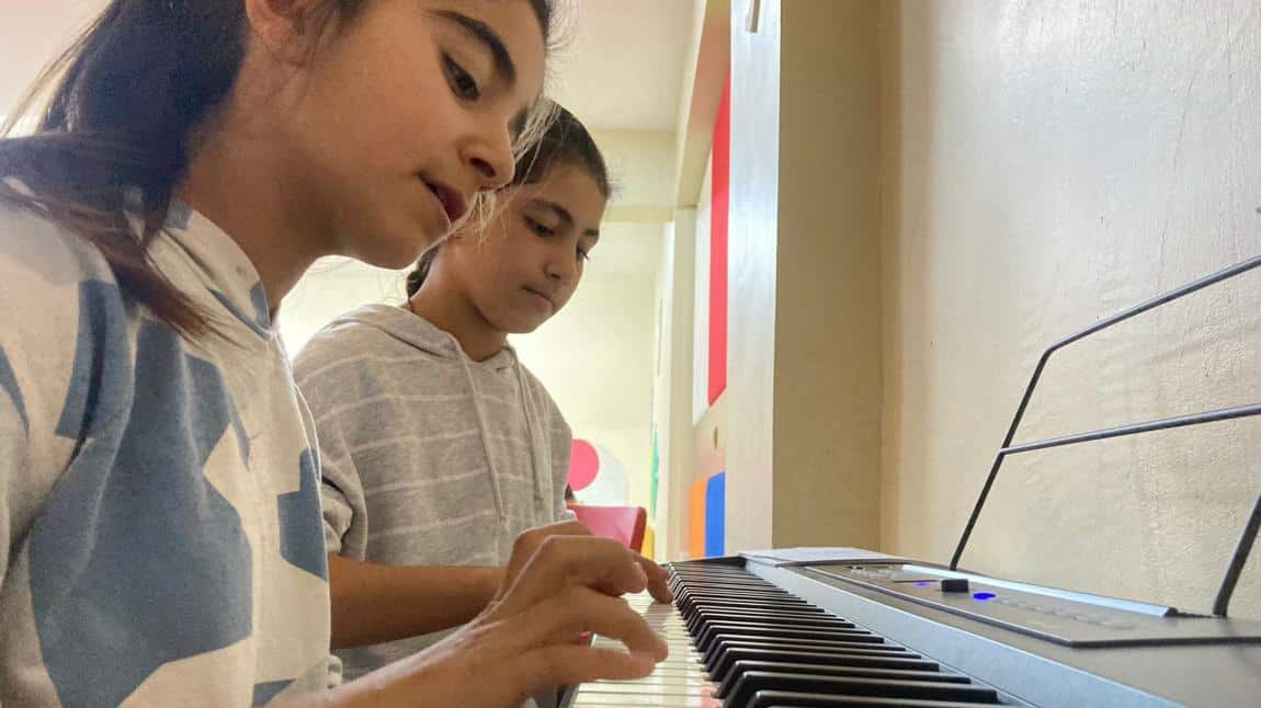 Osmanlı Ortaokulunda Müzik Aşkı